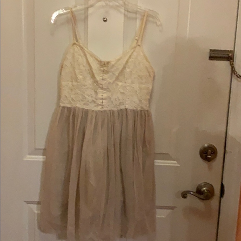 American Eagle Size 2 Lace and Tulle Dress